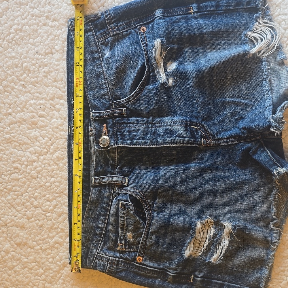 American Eagle Outfitters Women's Distressed Blue Denim Shorts Sz.4 - Picture 12 of 12